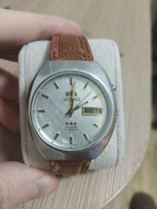 Orient AAA Crystal на 21 камені авто