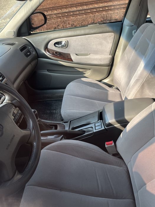 Nissan maxima A33 2.0 V6