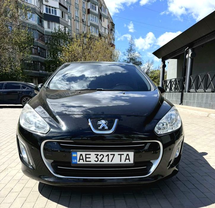 2012 нефарб Peugeot 308 АКП