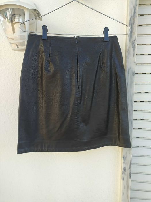 (portes grátis) Saia Stradivarius