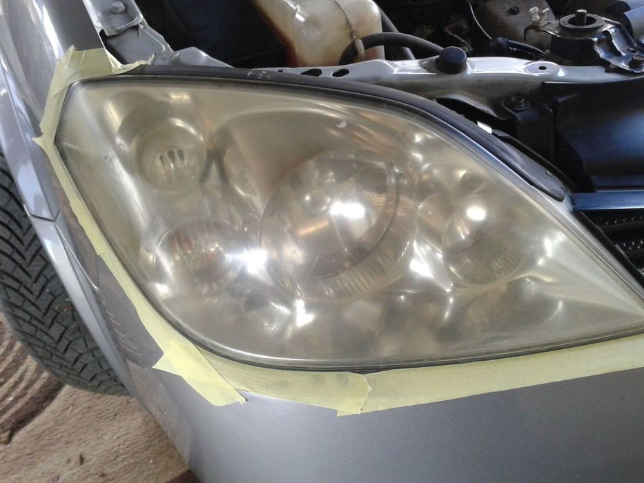 Polerowanie reflektorow/lamp. PROMOCYJNA CENA - 159zl za komplet.