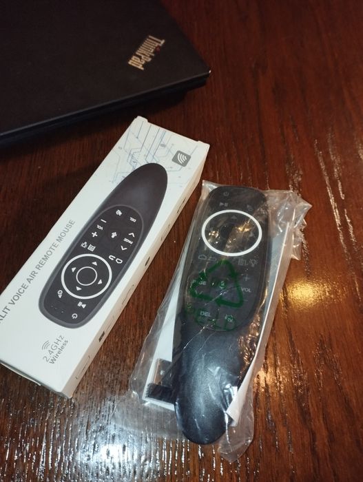 Backlit voice air remote mouse