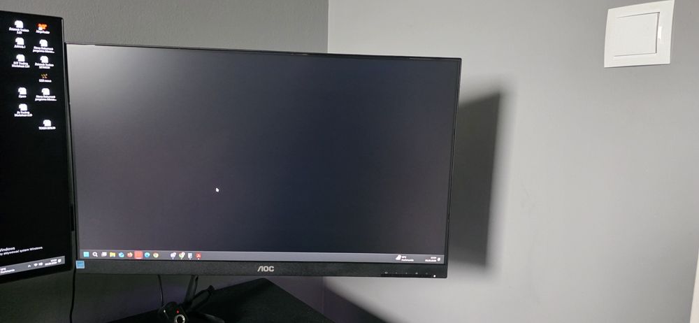 2xMonitory LCD AOC 24 cala