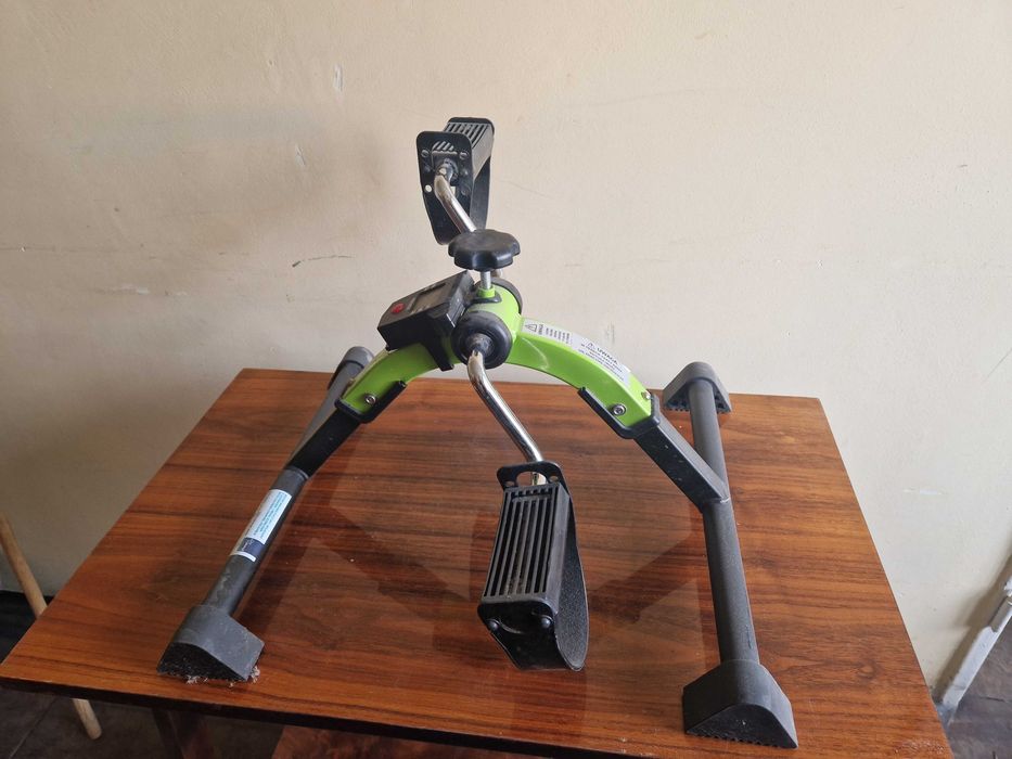 Rotorek Mini Rowerek Stacjonarny z elektronicznym wyświetlaczem - sprawny/rehabilitacyjny