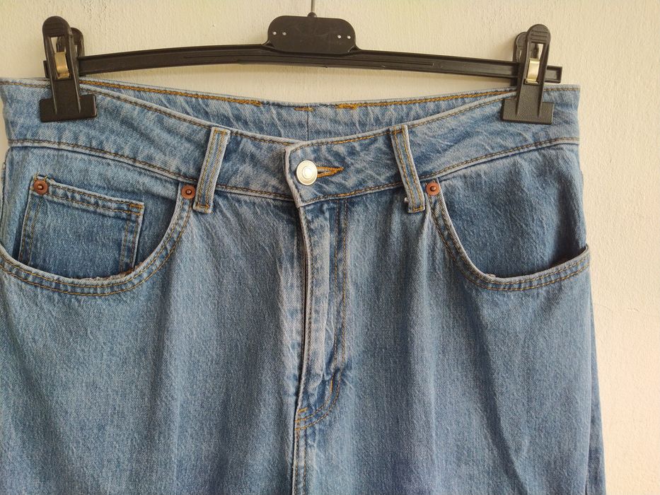 Calças de Ganga H&M, Cintura Alta / Corte Reto - H&M - Tamanho 40