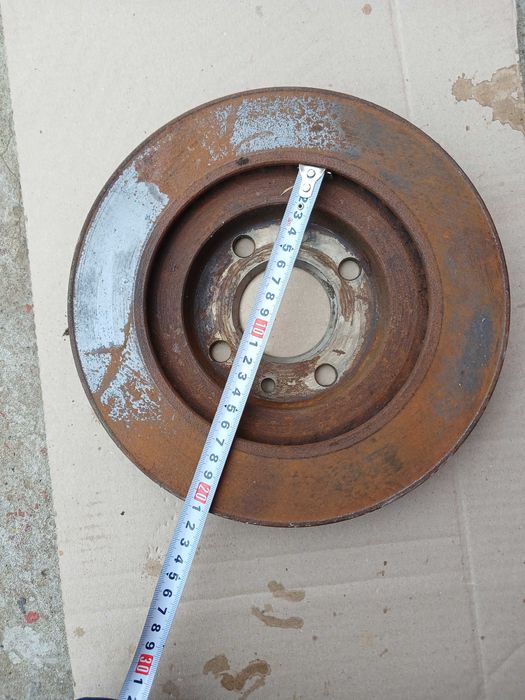 диски тормозние   Logan !  4х100 ! ступиця 61.2