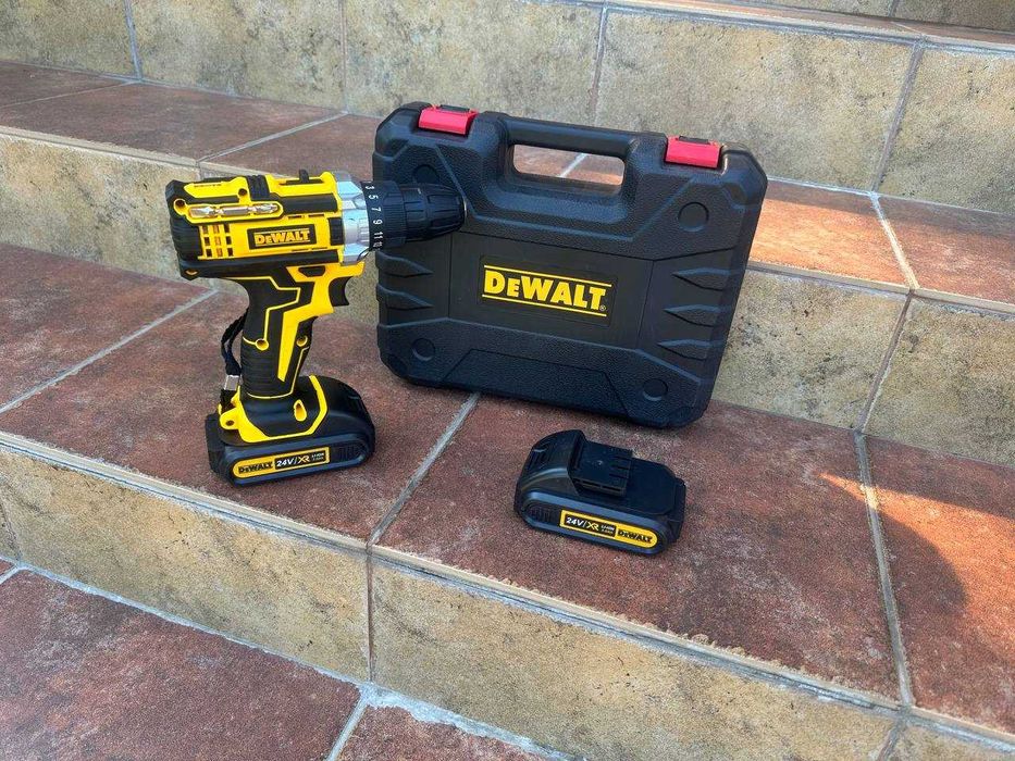 Шуруповерт 24V з набором інструментів DeWalt Набор инструментов деволт