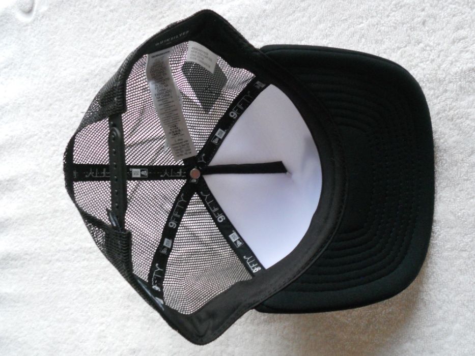 Boné Black&White New Era 9Fifty Quiksilver Surf Team