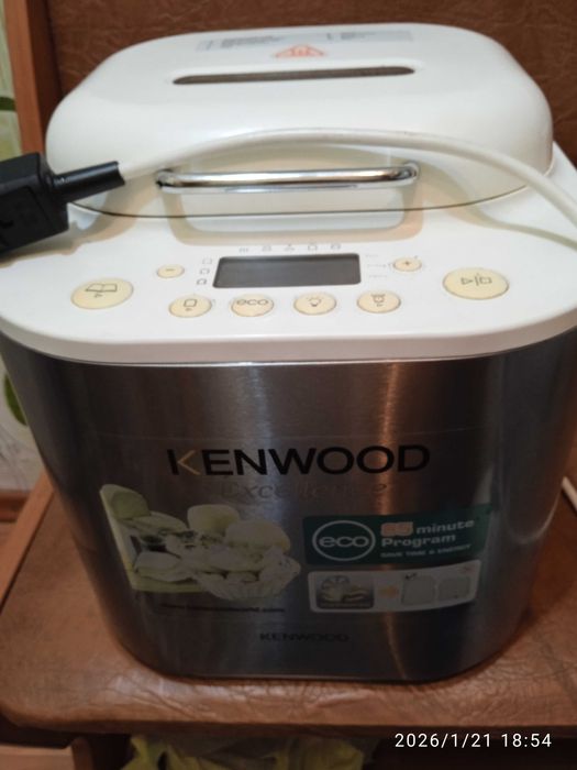 Продаю хлебопечь KENWOOD -366.