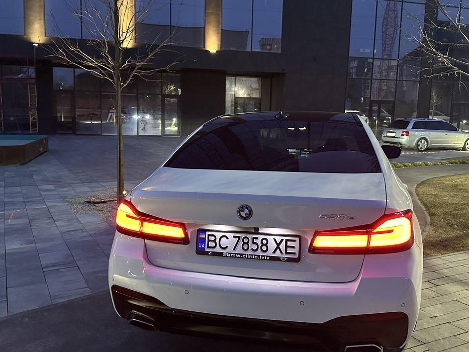 BMW g30 2023 року