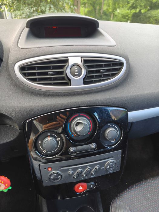 Samochód Renault Clio 1.2 Benzyna