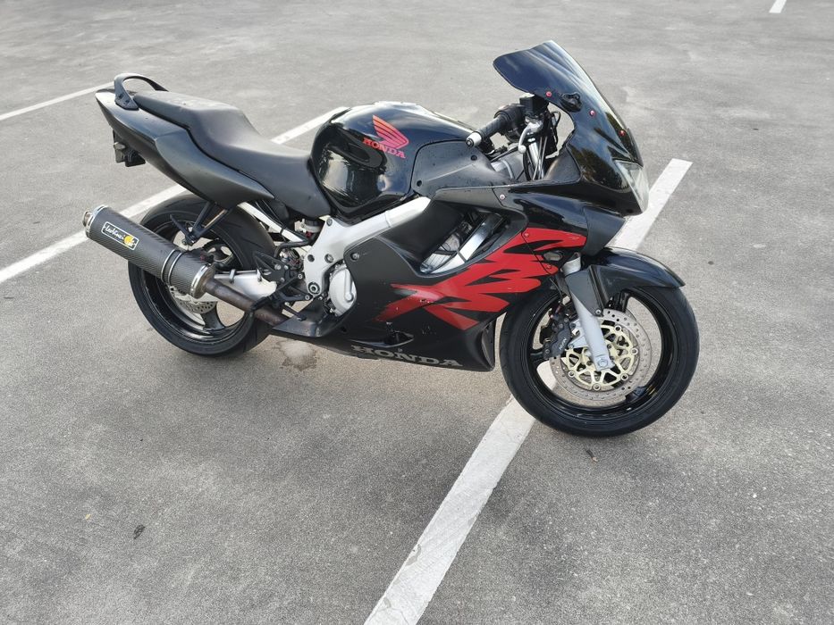 Honda cbr 600 f4
