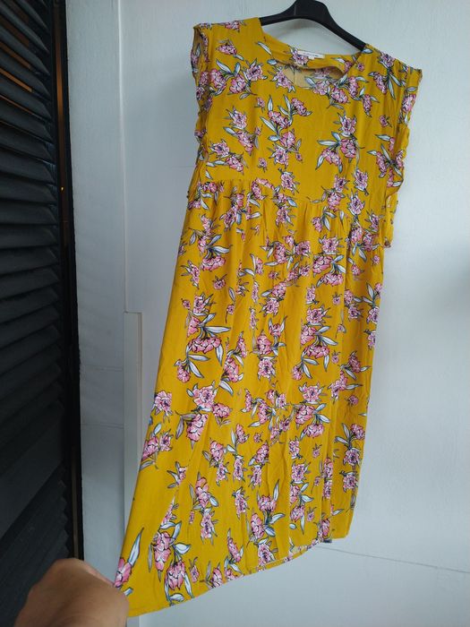 Vestido Amarelo Floral, fluido e elegante - #collectionIRL - Tam. 42 (XL)