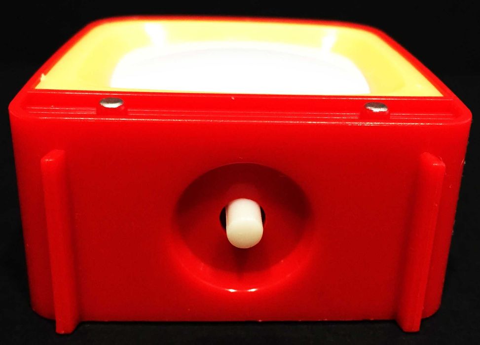 Televisão antiga em plástico - com várias imagens