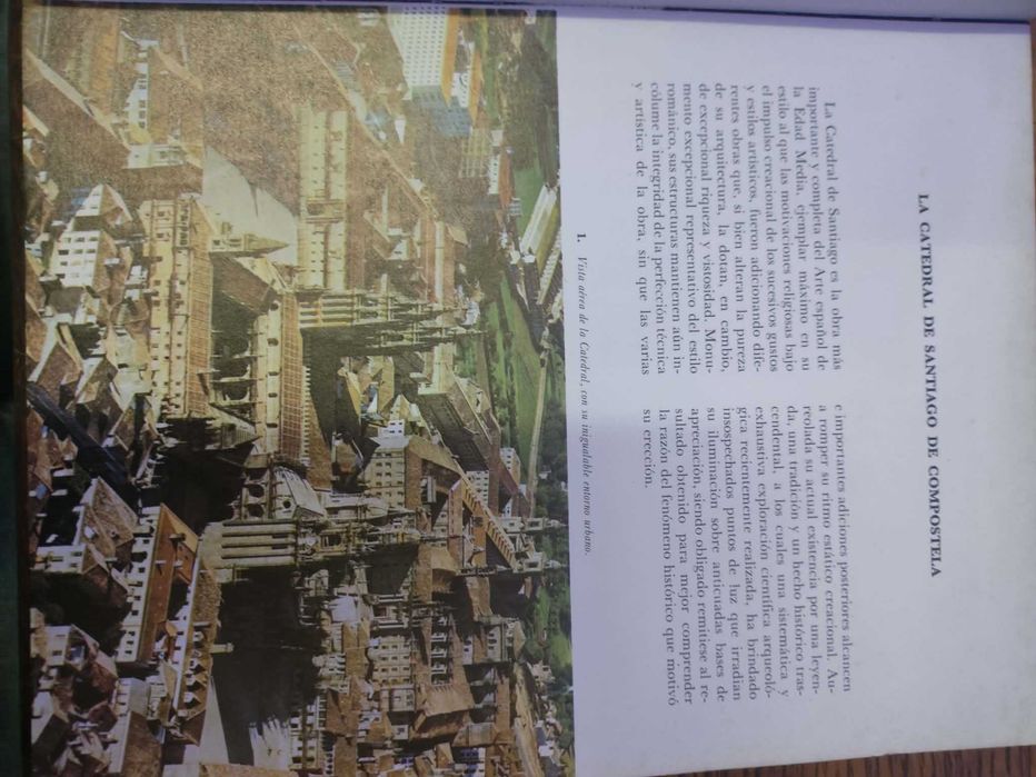 Livro La Catedral de Santiago de Compostela de  Manuel Chamoso Lamas