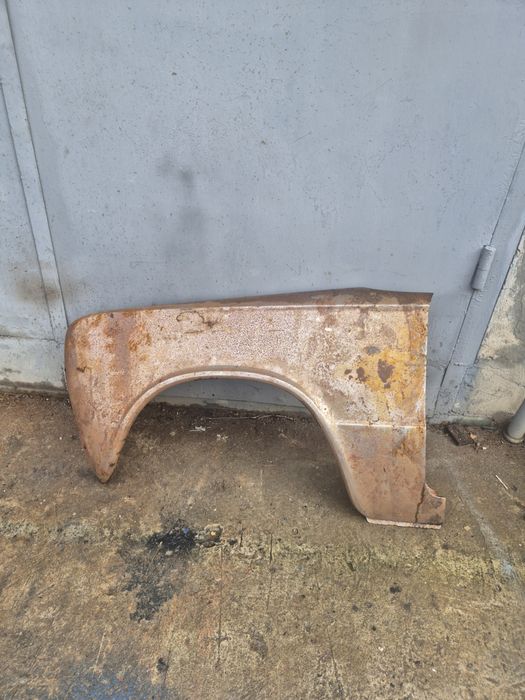 2 крила і передня панель ваз 2101