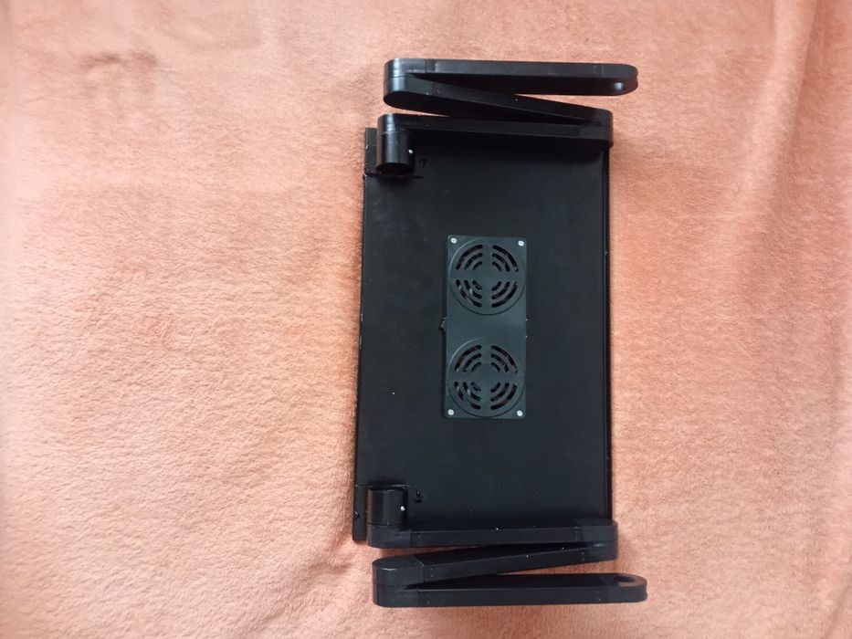 Столик для ноутбука