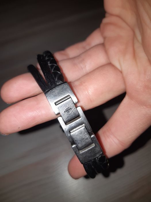 Fossil - Шкіряний браслет в идеальном состоянии, кожа
Отправка почтой,