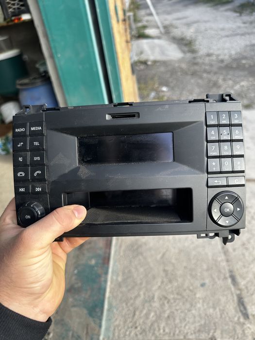 Магнитола Alpine MR2320 на Sprinter W906, Vito V639, V447,