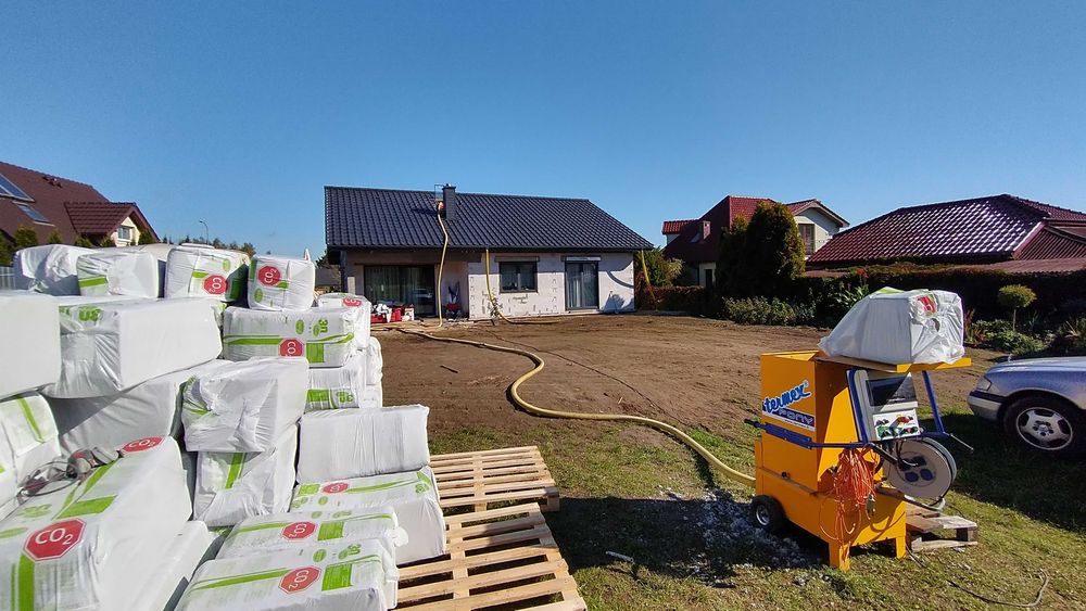 Wdmuchiwanie celulozy, ocieplanie poddasza, WEŁNA CELULOZOWA, izolacje
