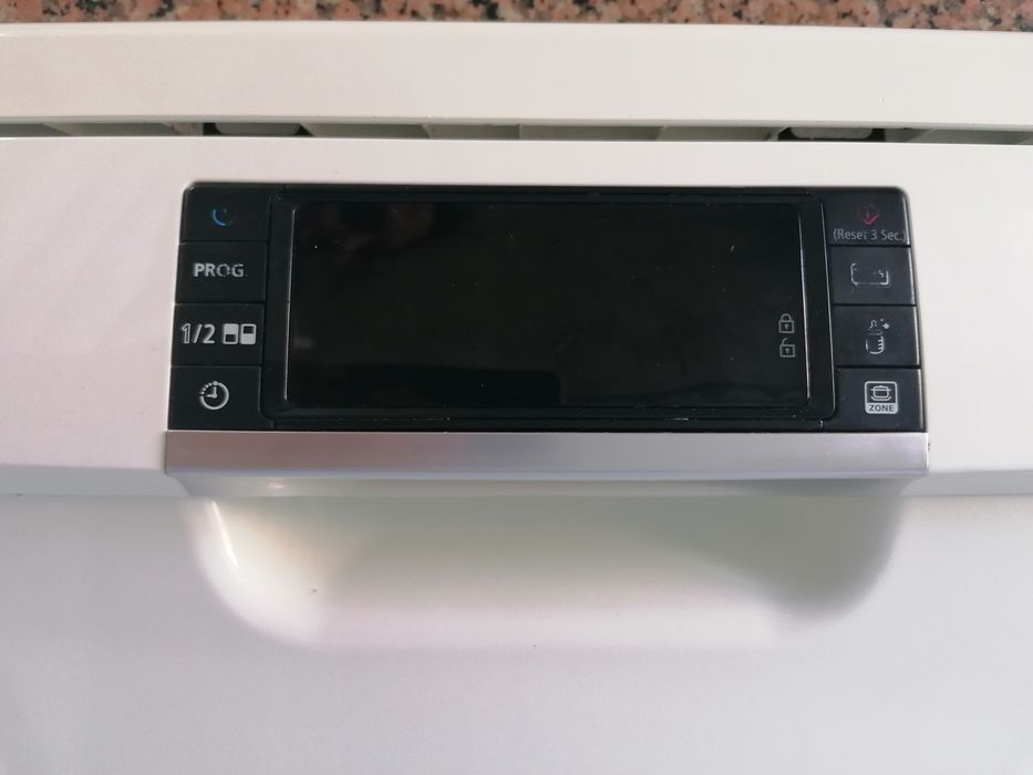 Máquina Lavar Loiça Samsung Usada – Ideal para Reparar ou Peças
