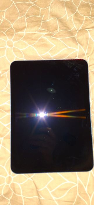 Ipad 10th generacja 64 gb bardzo dobry stan