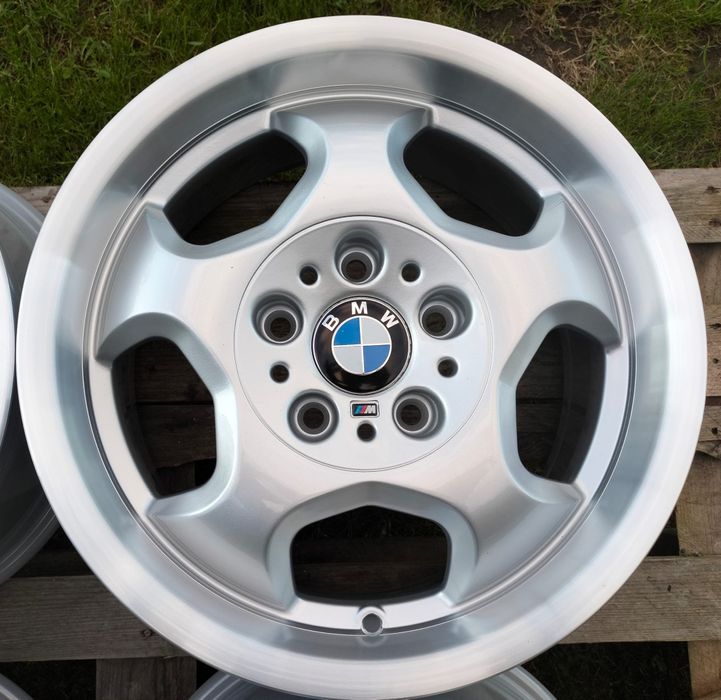 Felgi Oryginał BMW E36 E46 E90  7,5x16 ET35 5x120 M contour