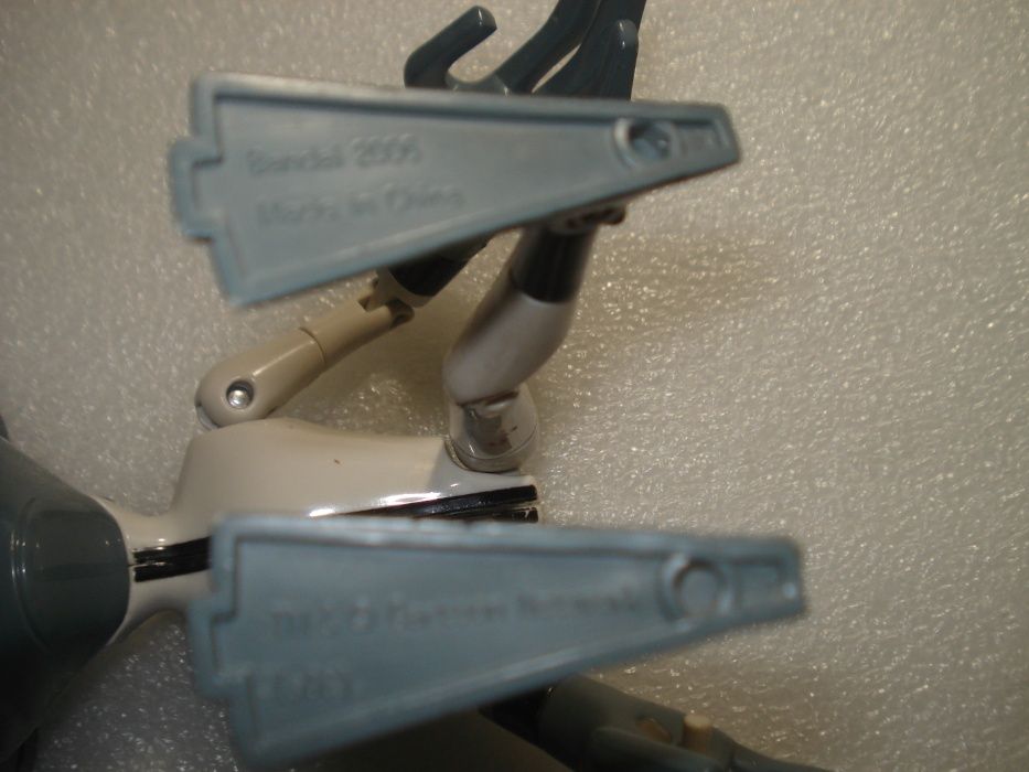 Rara Figura Ben 10 Grey Matter com binóculos de 2002