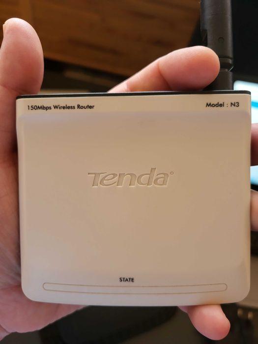 Продам роутер Tenda N3
