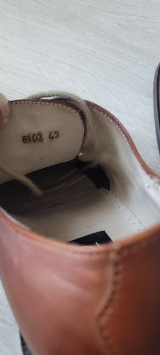 Buty meskie skora 43