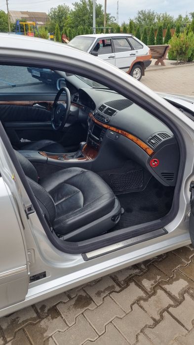 Mercedes-Benz E500