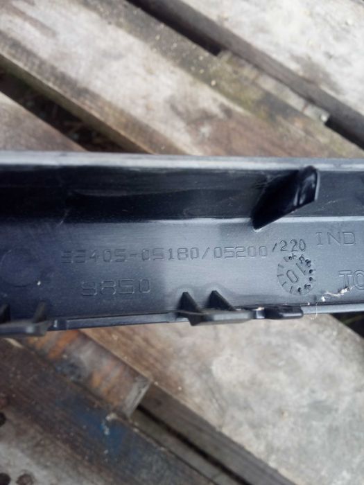 TOYOTA AVENSIS T27 09-15 ramka radia 2 din oryginał