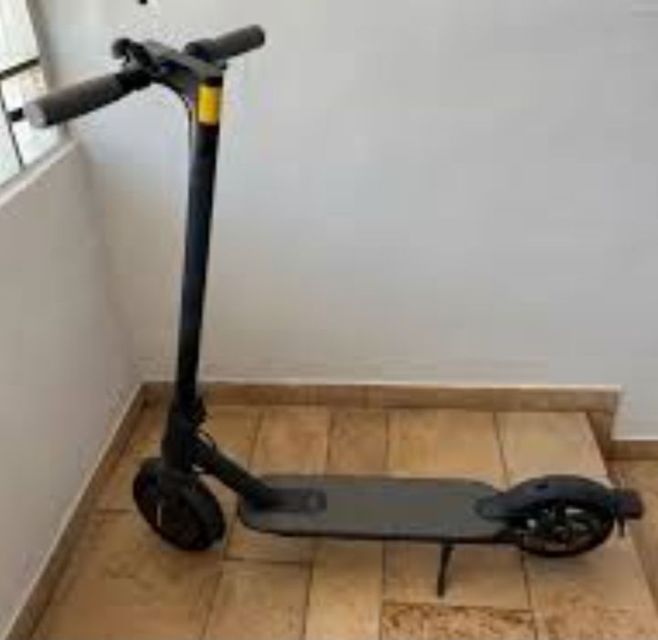 Trotinete Xiaomi 1s não ta passar dos 14km hora não sei pk