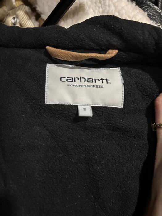 Casaco carhartt..