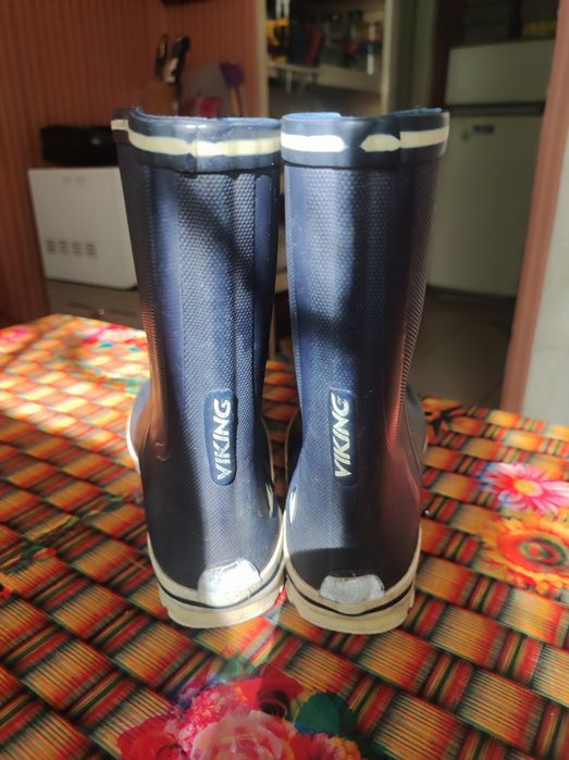 Резиновые сапоги Viking.