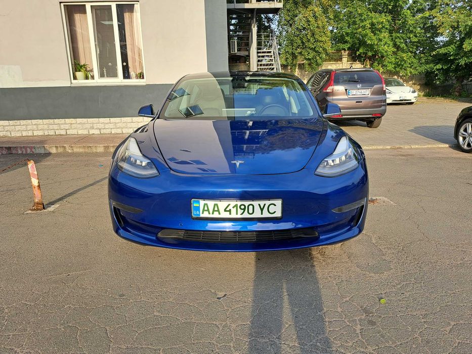 Tesla Model 3 Standart +