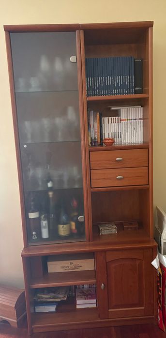 Conjunto móveis em madeira