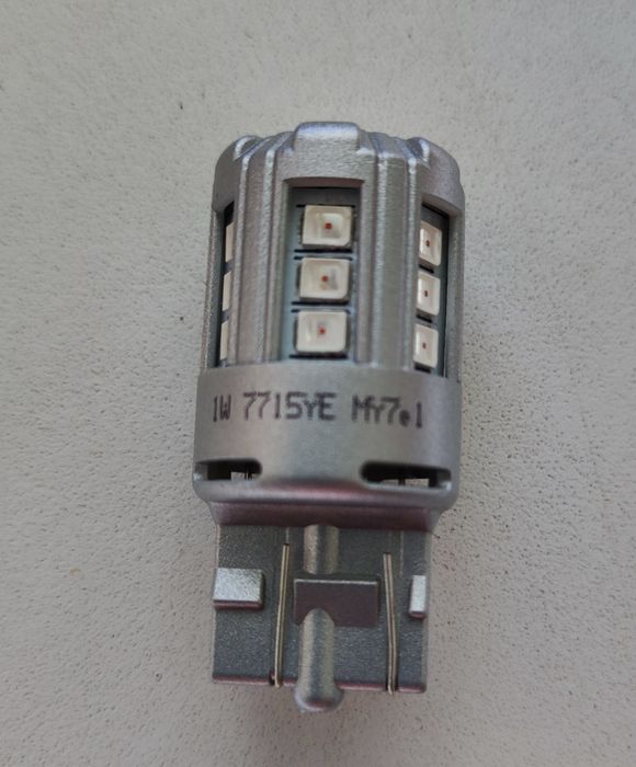 LED лампа Osram W21/5W 12V Amber 7715YE-02B (1 шт.) Жовте світло