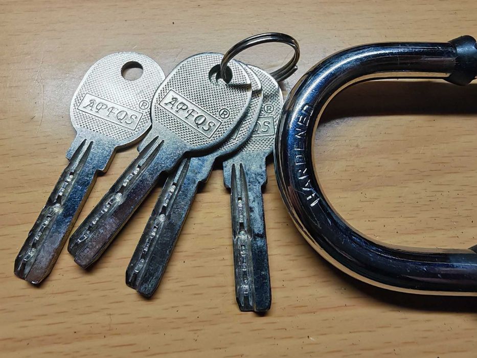 Навісний замок, Замок навесной