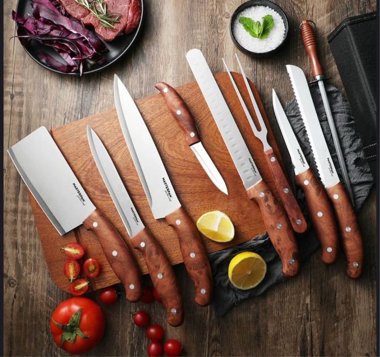 Zestaw noży.w etui. Turystyczne. Super jakość. Nowy