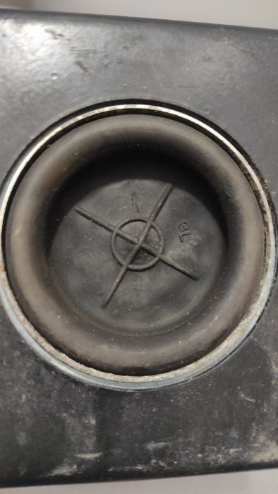 Подушка двигуна 1.9 Renault Trafic