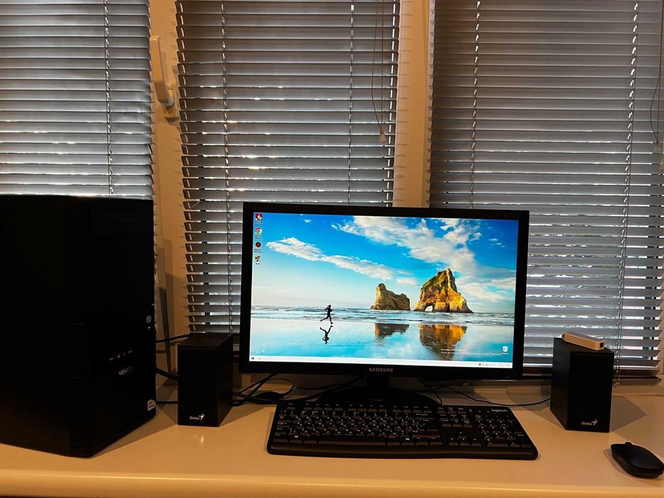 Компьютер в идеале с монитором Samsung. SSD Apacer. Genius, Logitech