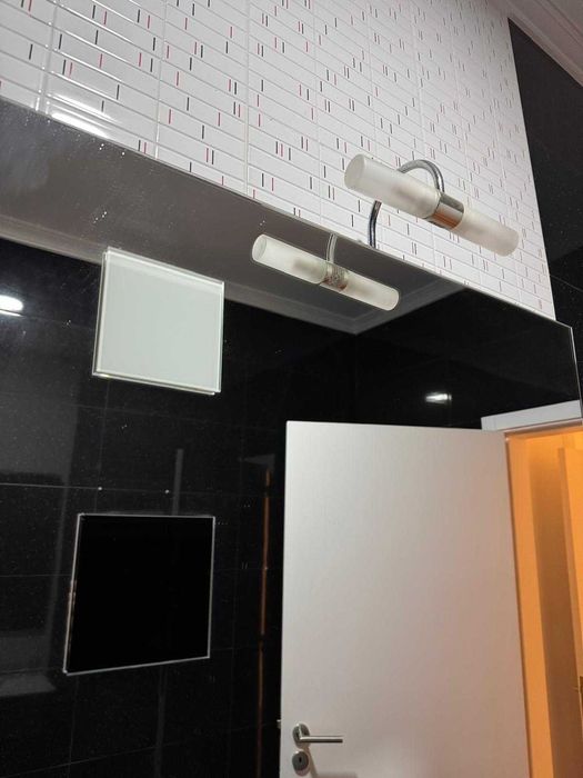 Espelho de WC com iluminação