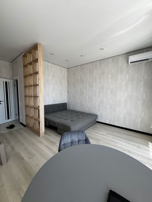 Оренда квартири житло посуточно подобово Одеса Авиньон море паркинг