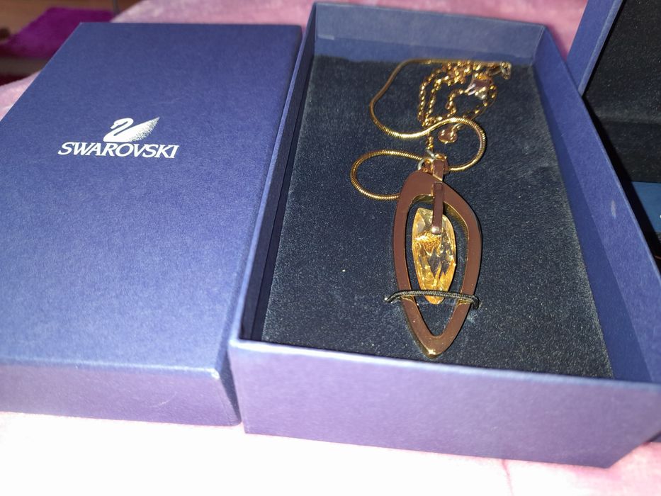 Conjunto colar e brincos brilhantes Swarovski