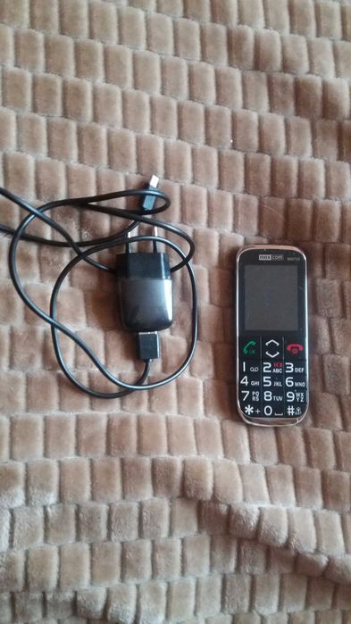 Telefon MaxCom dla seniora