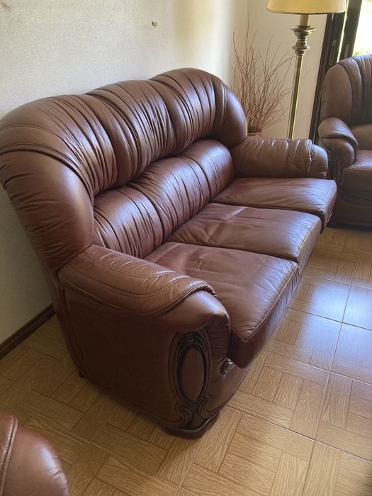 Terno de sofás em pele genuína