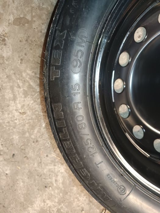 Sprzedam koła samochodu 2 sztuki MOŻLIWOŚĆ WYSYŁKI