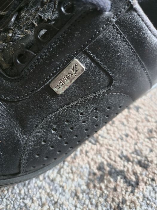 Вінтажні туфлі від Adidas