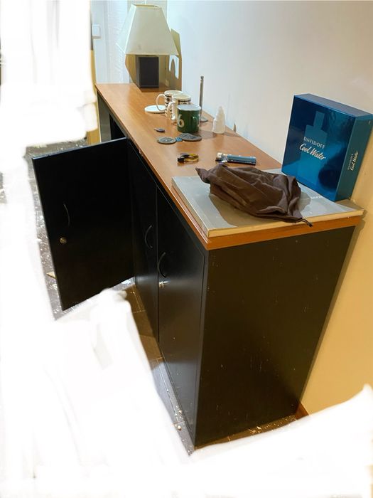 Moveis para escritorio/ garagem.